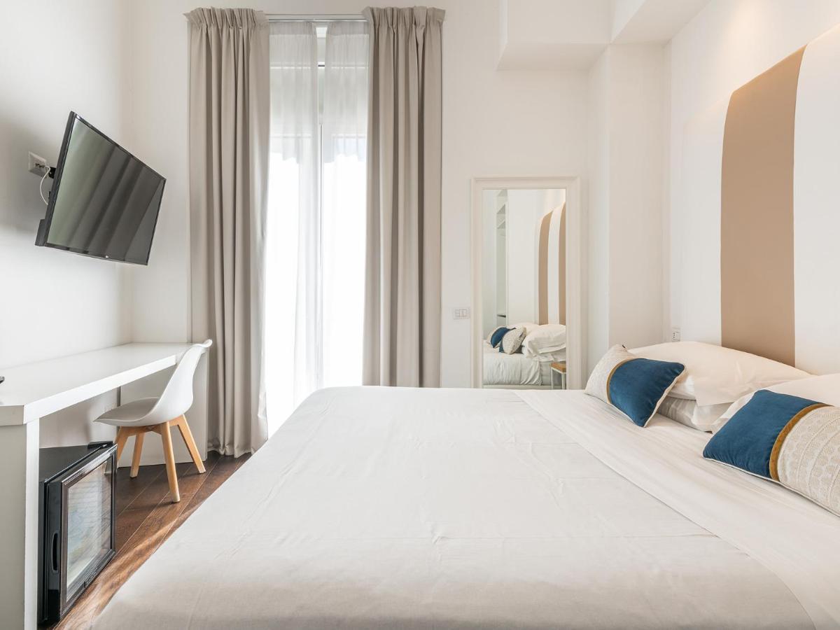 Pley Boutique Del Centro Hotell Cagliari Exteriör bild