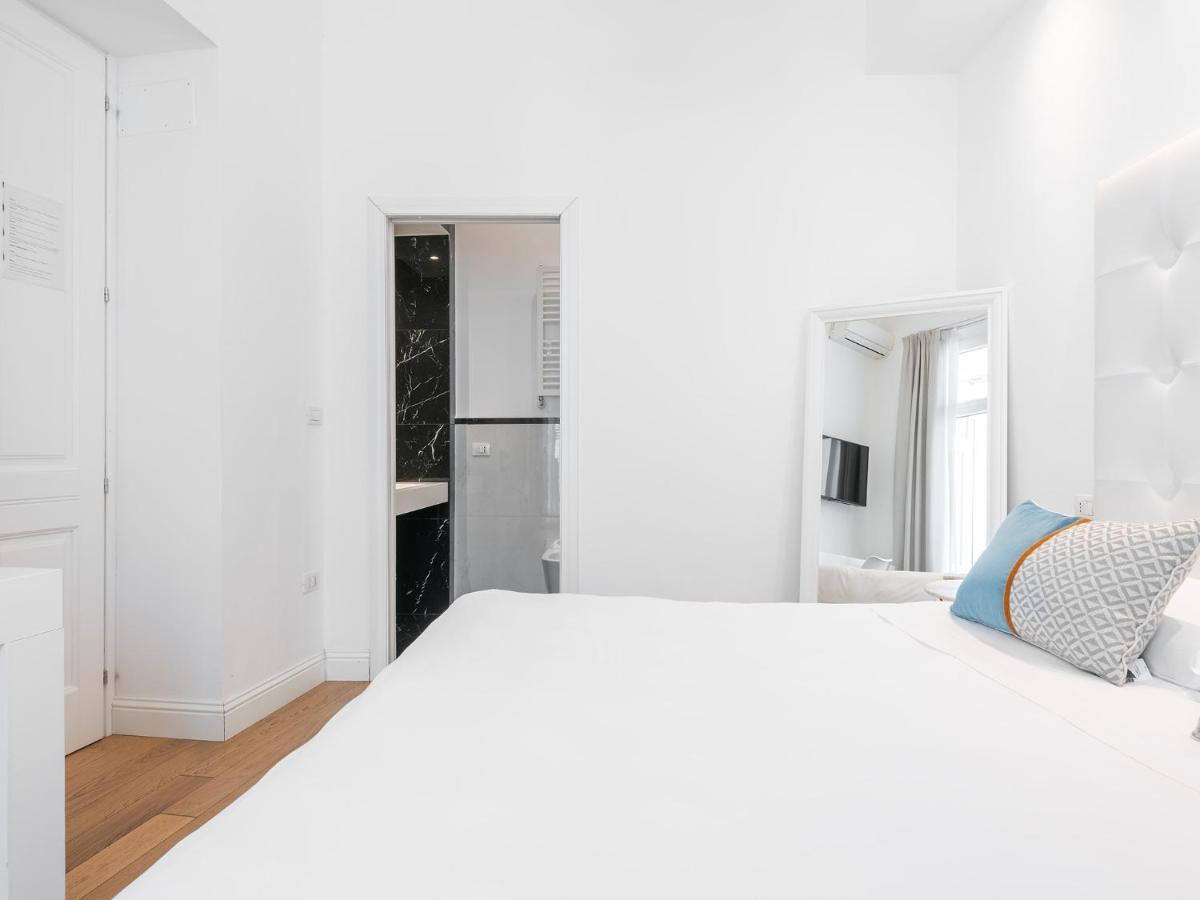 Pley Boutique Del Centro Hotell Cagliari Exteriör bild