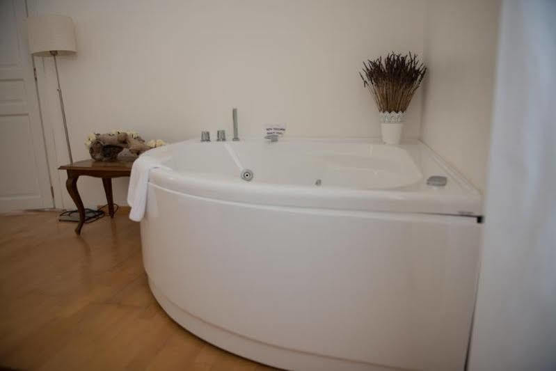 Pley Boutique Del Centro Hotell Cagliari Exteriör bild