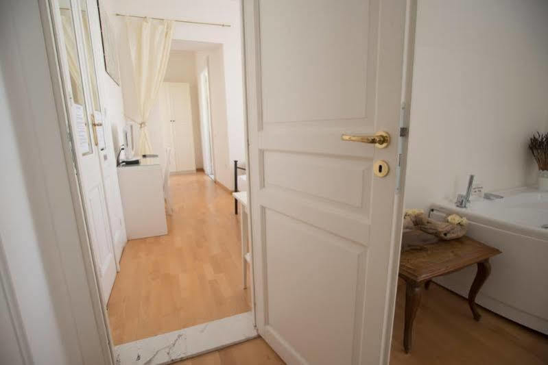 Pley Boutique Del Centro Hotell Cagliari Exteriör bild
